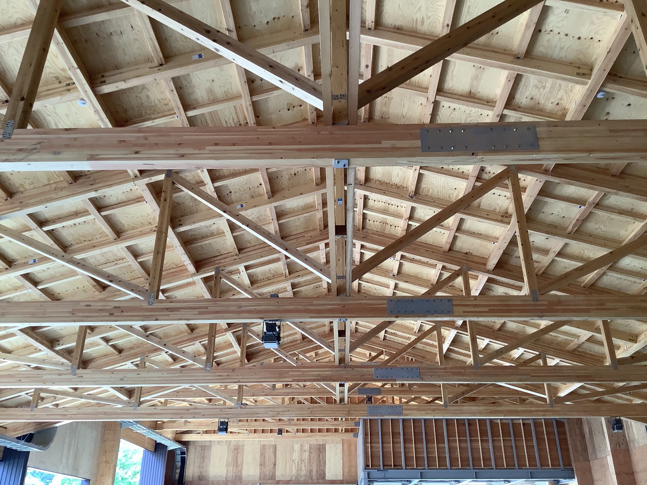 某加工センター（キングポスト　スパン20M）